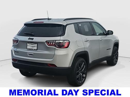 Silver Zynith 2026 Jeep Compass Latitude