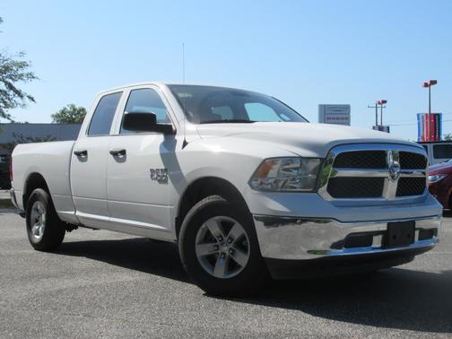 2024 RAM 1500 Classic SLT