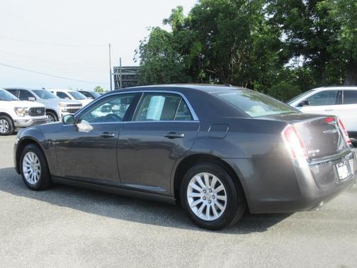 2014 Chrysler 300 Base