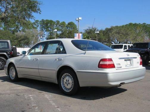 1999 INFINITI Q45 Touring