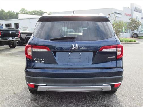 2021 Honda Pilot Touring 8-Passenger