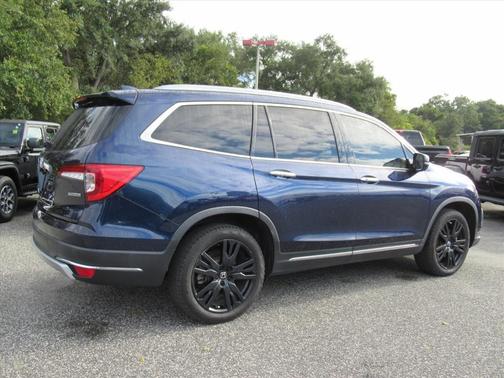 2021 Honda Pilot Touring 8-Passenger