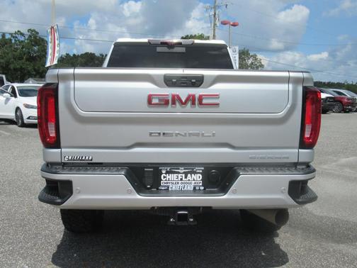 2021 GMC Sierra 2500 Denali