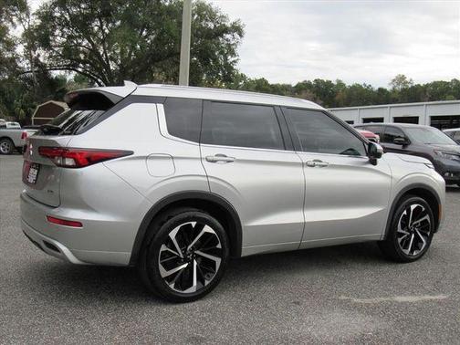 2022 Mitsubishi Outlander SEL