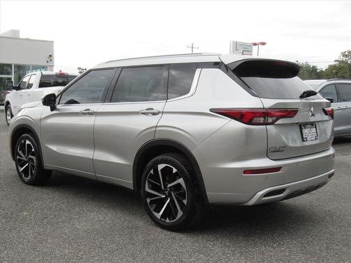 2022 Mitsubishi Outlander SEL