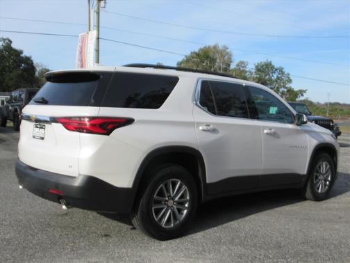 2022 Chevrolet Traverse LT Leather