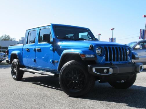 2023 Jeep Gladiator Sport