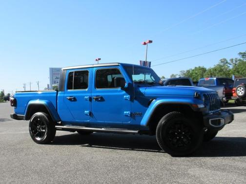 2023 Jeep Gladiator Sport