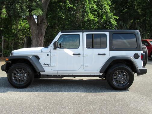 Bright White Clearcoat 2026 Jeep Wrangler Sport S
