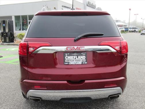 2017 GMC Acadia Denali
