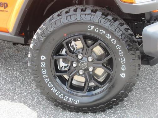 2025 Jeep Gladiator Willys