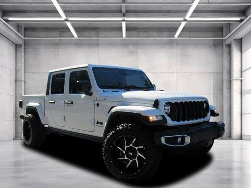 2024 Jeep Gladiator Sport