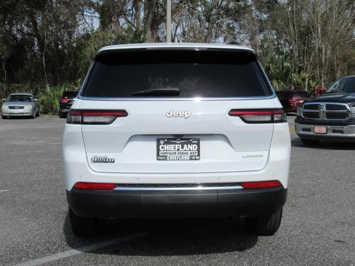 2024 Jeep Grand Cherokee L Laredo