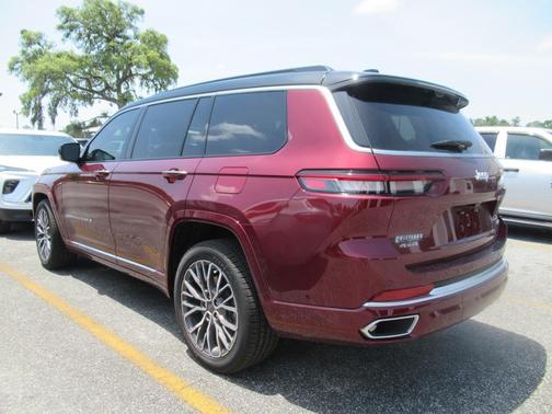 2025 Jeep Grand Cherokee L Summit