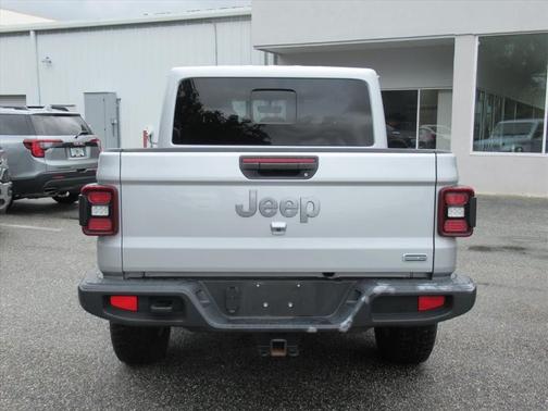 2022 Jeep Gladiator Overland