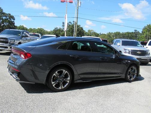 2022 Kia K5 EX