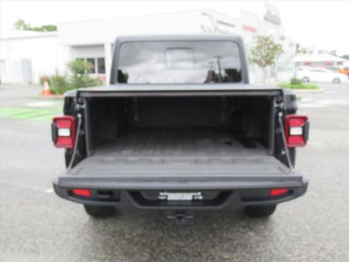 2024 Jeep Gladiator Sport S
