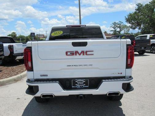 2022 GMC Sierra 1500 Limited AT4