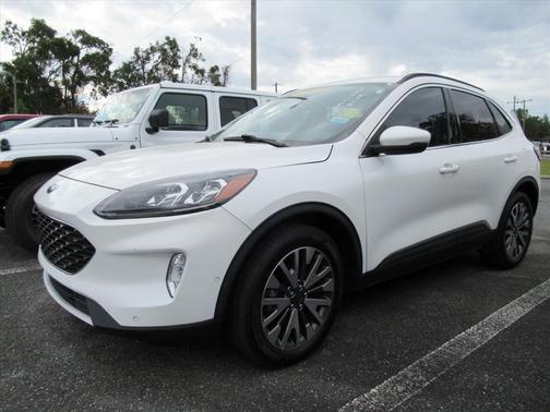 2020 Ford Escape Titanium