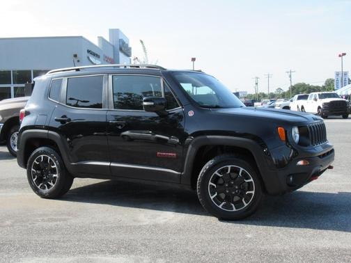 2023 Jeep Renegade Trailhawk