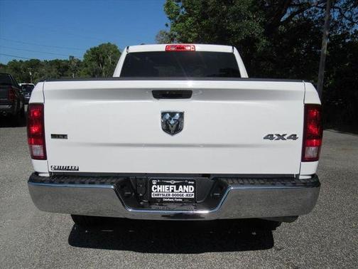 Bright White Clearcoat 2024 RAM 1500 Classic SLT