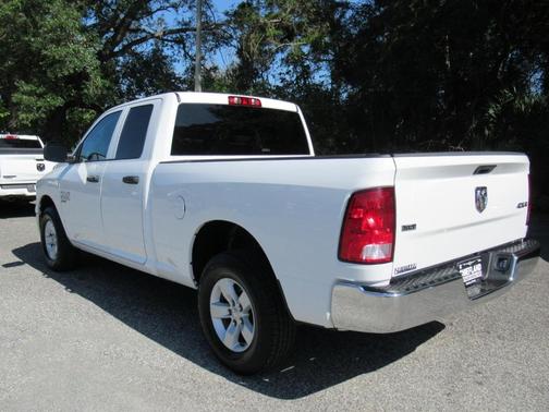 Bright White Clearcoat 2024 RAM 1500 Classic SLT