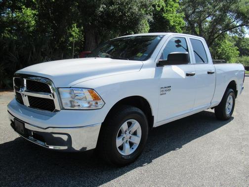 2024 RAM 1500 Classic SLT
