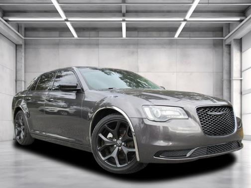 2022 Chrysler 300 Touring