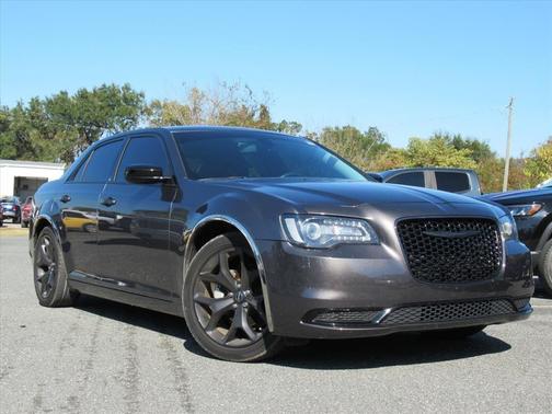 2022 Chrysler 300 Touring