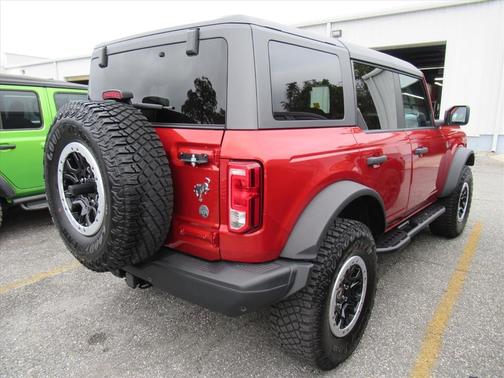 2024 Ford Bronco Black Diamond