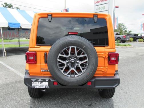 2025 Jeep Wrangler Sahara