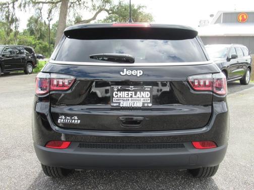 2025 Jeep Compass Sport