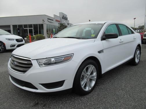 2018 Ford Taurus SE