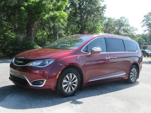 2019 Chrysler Pacifica Hybrid Limited