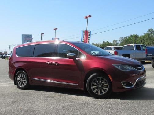 2019 Chrysler Pacifica Hybrid Limited