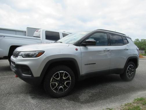 2024 Jeep Compass Trailhawk