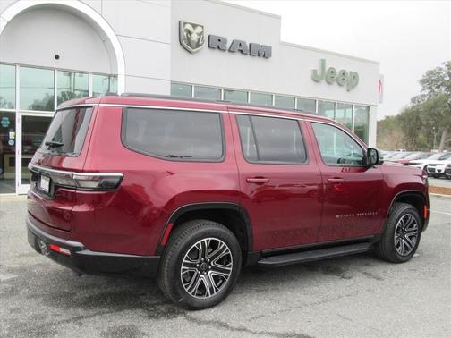 2026 Jeep Grand Wagoneer 4x2