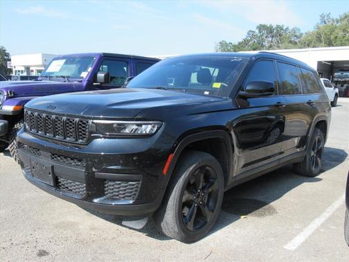 2022 Jeep Grand Cherokee L Altitude