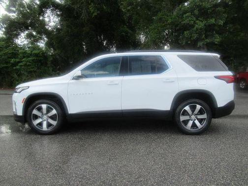 Summit White 2023 Chevrolet Traverse LT Leather