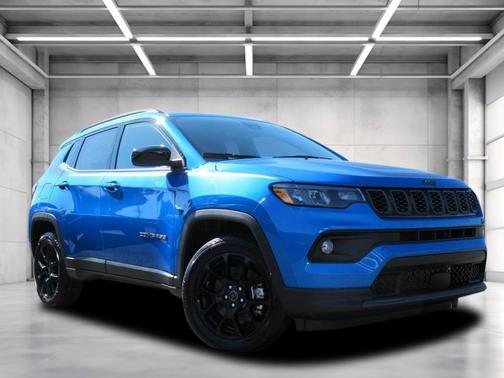 2026 Jeep Compass Latitude Altitude