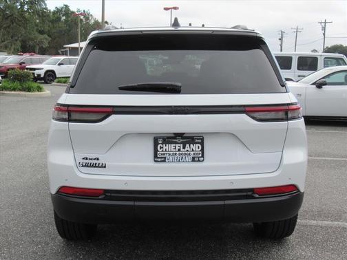 2025 Jeep Grand Cherokee Laredo X