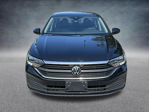 Deep Black Pearl Effect 2024 Volkswagen Jetta 1.5T SE