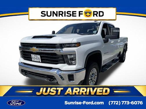 Summit White 2026 Chevrolet Silverado 2500 LT