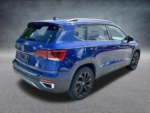 Blue Dusk 2022 Volkswagen Taos 1.5T SE