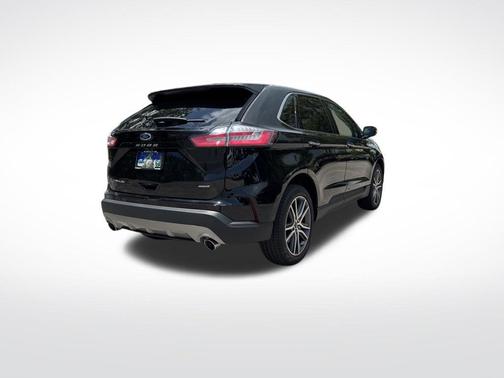 Black Metallic 2024 Ford Edge Titanium