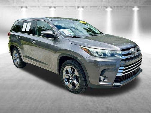 Predawn Gray Mica 2018 Toyota Highlander Limited Platinum