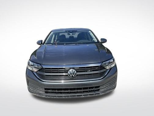 Platinum Gray Metallic 2024 Volkswagen Jetta 1.5T SE