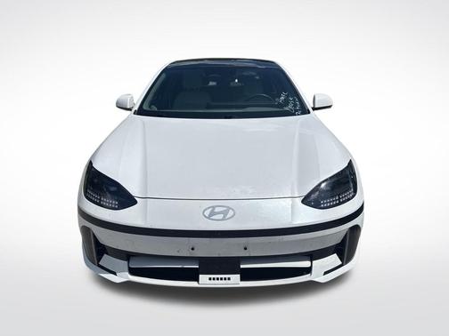 White 2023 Hyundai IONIQ 6 Limited