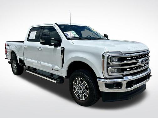 Oxford White 2026 Ford F-250 Lariat