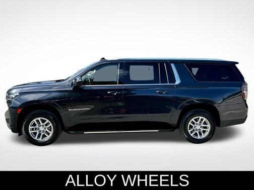 2023 Chevrolet Suburban LT